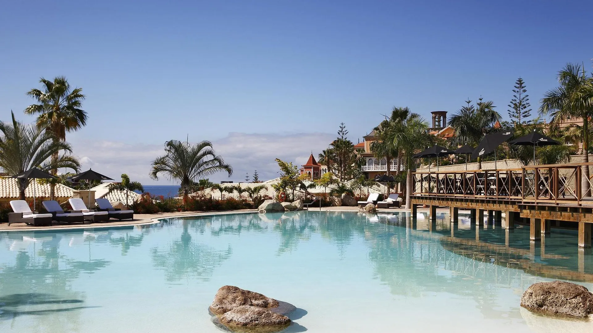 Bahia Del Duque Las Villas Resort contacts